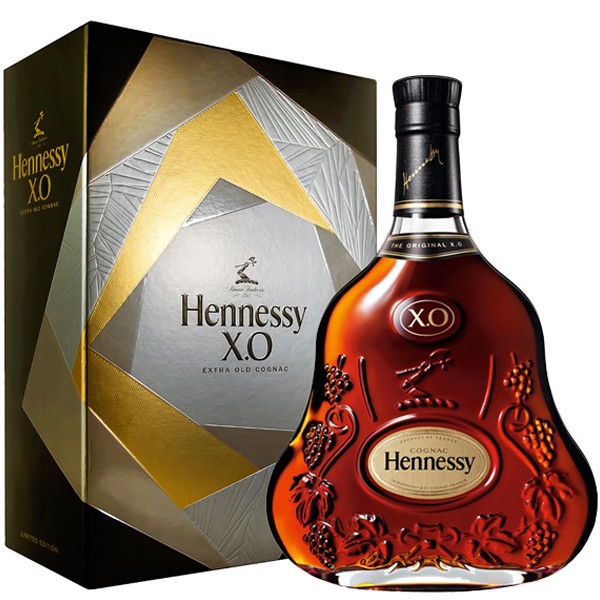 Хеннесси 0.7 оригинал. Hennessy XO Limited Edition 0.7. Hennessy коньяк 0.7. Hennessy XO 0.7 оригинал. Хеннесси Хо 0.7 коробка.